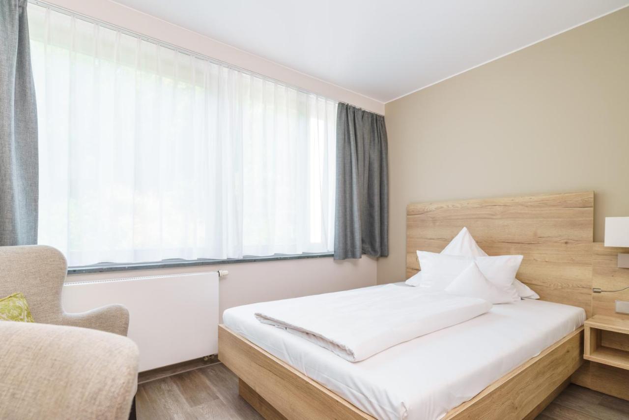Hotel Forsthaus Gruena Betreiber Gmbh เคมนิตซ์ ภายนอก รูปภาพ