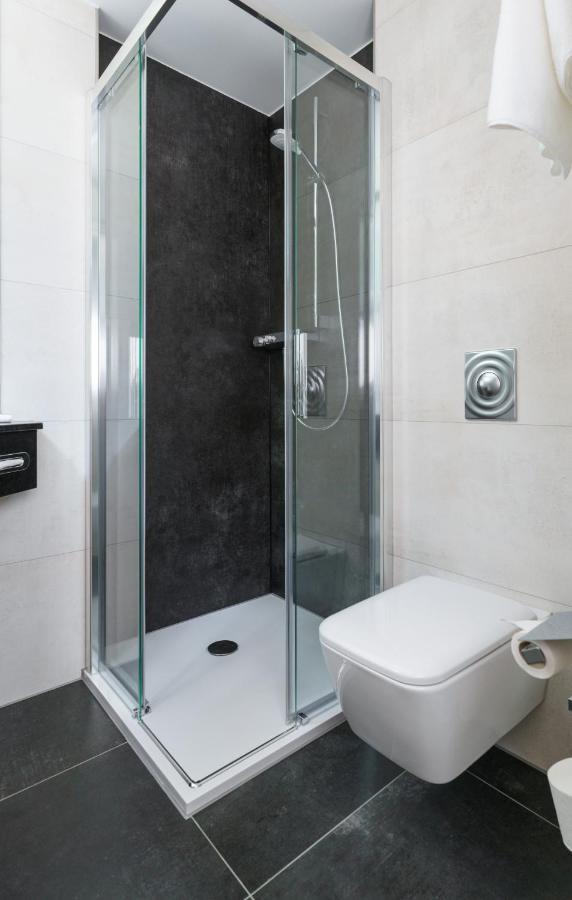 Hotel Forsthaus Gruena Betreiber Gmbh เคมนิตซ์ ภายนอก รูปภาพ