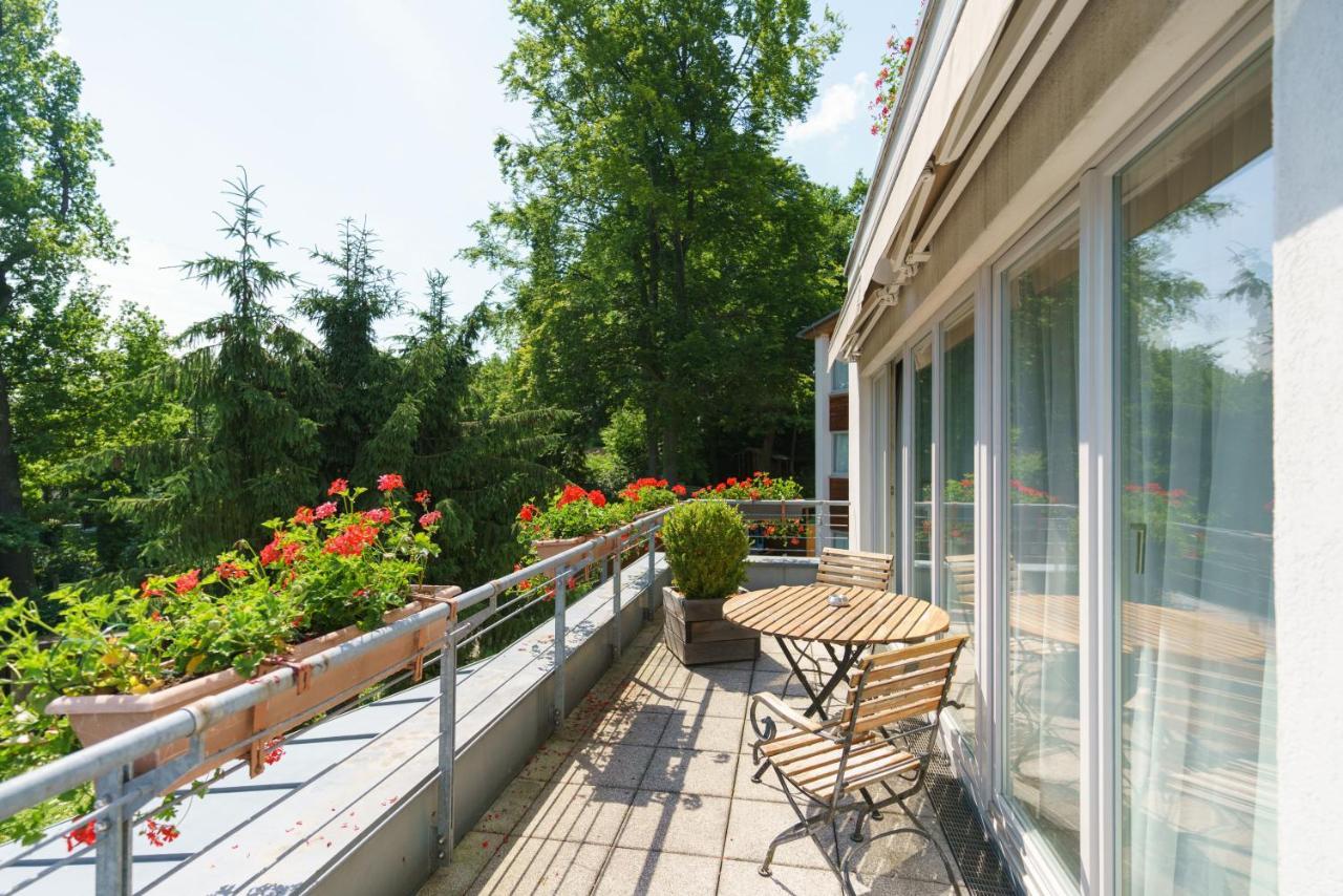 Hotel Forsthaus Gruena Betreiber Gmbh เคมนิตซ์ ภายนอก รูปภาพ