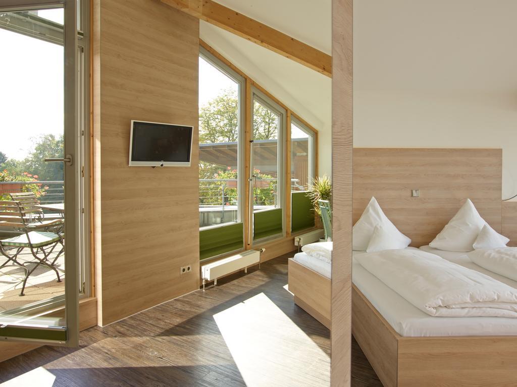 Hotel Forsthaus Gruena Betreiber Gmbh เคมนิตซ์ ภายนอก รูปภาพ